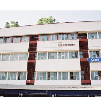 सातारा ग्रँड हॉटेल