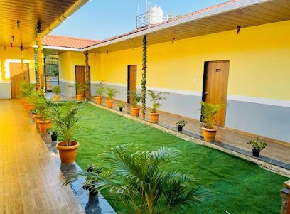 सातारा ग्रँड हॉटेल