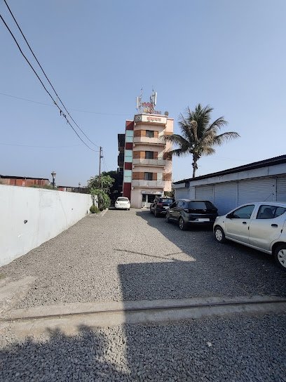 सातारा ग्रँड हॉटेल